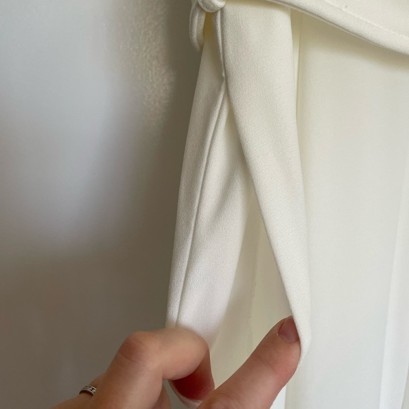 Full length, relaxed wide leg jumpsuit. - Picture 4 of 9